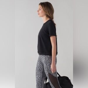 Lululemon Sole Training Short Sleeve